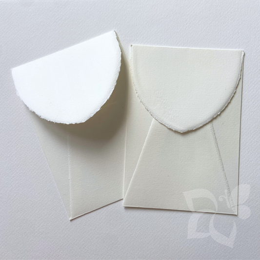 Amatruda Busta 18x12 cm in carta Amalfi - Avorio con apertura verticale